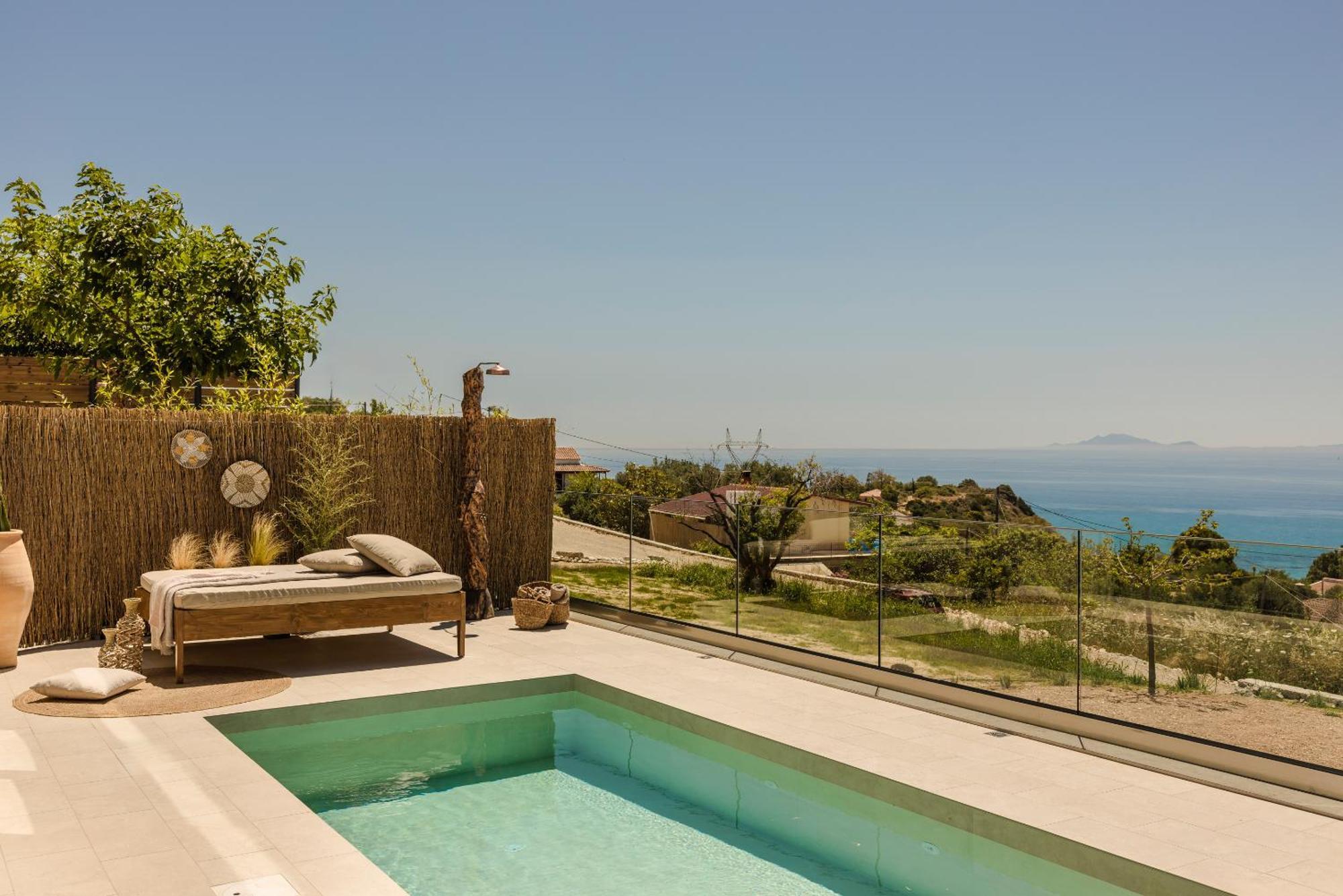 Hilaritas Premium Seafront - April & Limited Spring Offer! Ferienhaus *