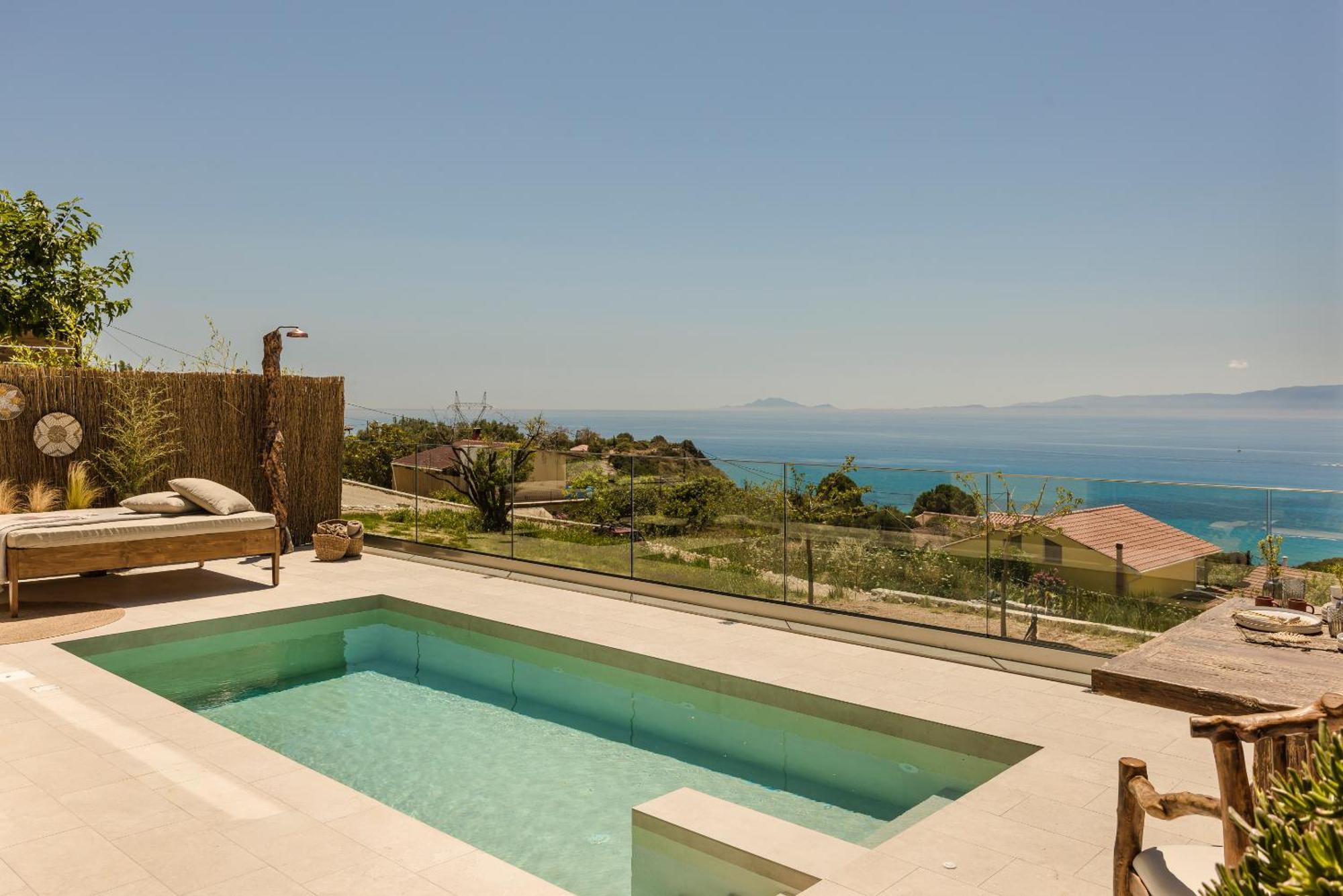 Hilaritas Premium Seafront - April & Limited Spring Offer! Ferienhaus Ratzaklíon