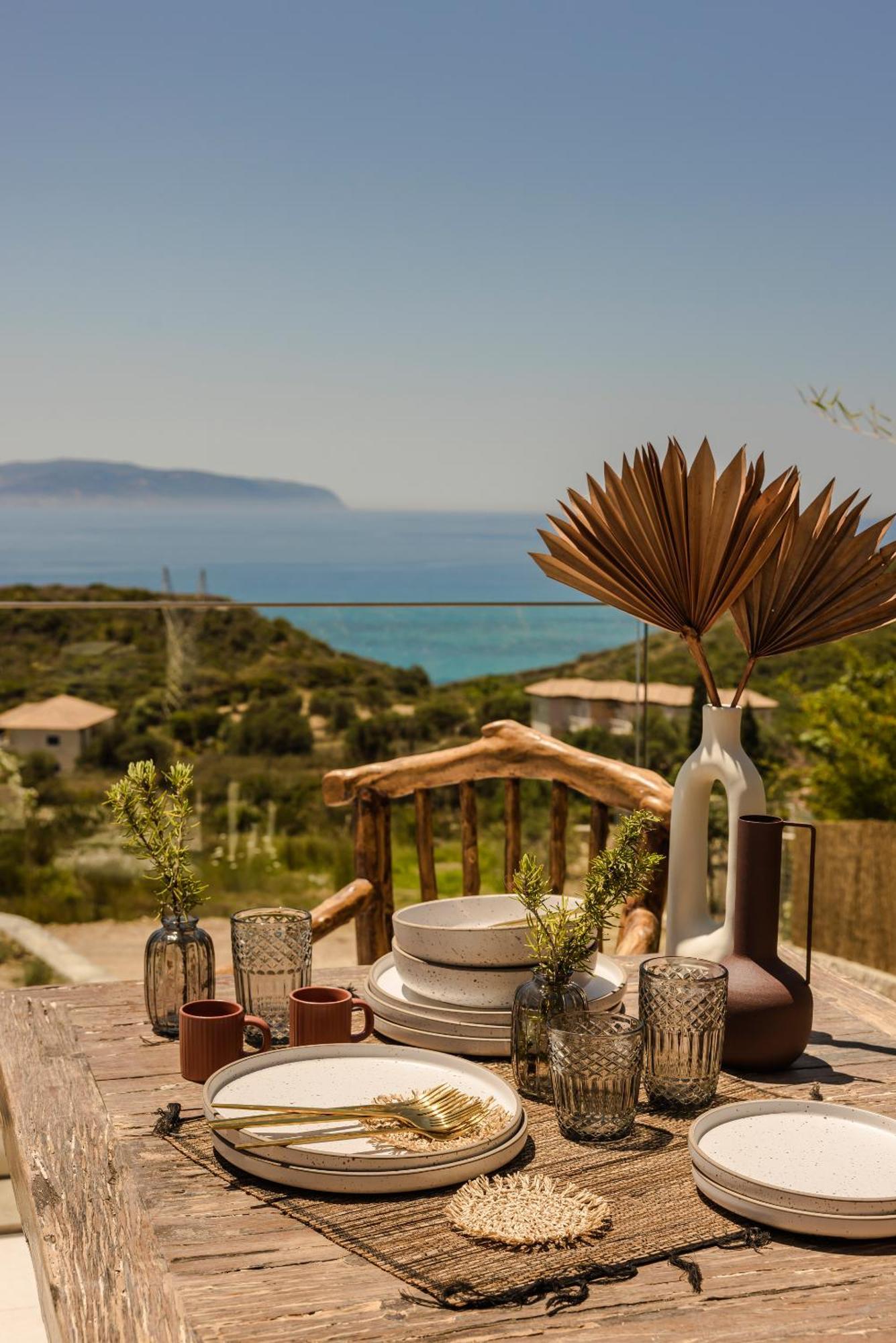 Ferienhaus Hilaritas Premium Seafront - April & Limited Spring Offer! *